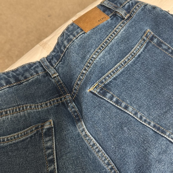 Jeans - Picture 2 of 2